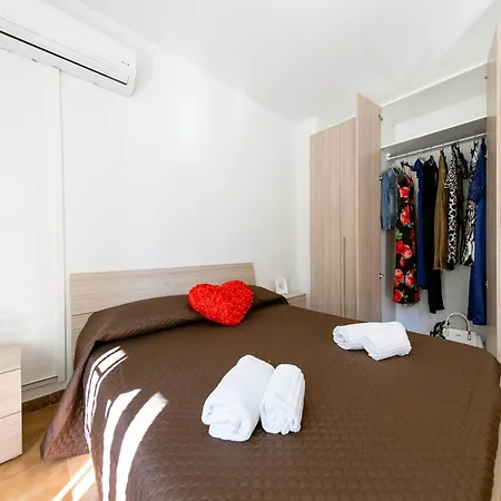 M&m House Apartment *
